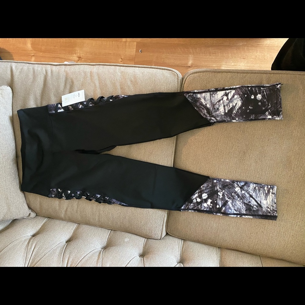 Fashion nova leggings
